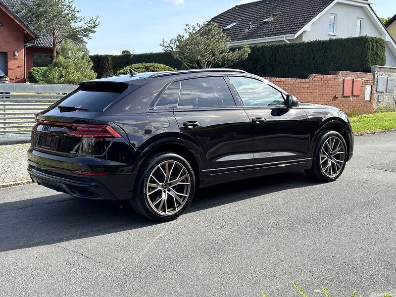 Audi Q8 (2023) 50 TDI,S-line,Q,Vzduch,Nez.top - fotka 4 z 27