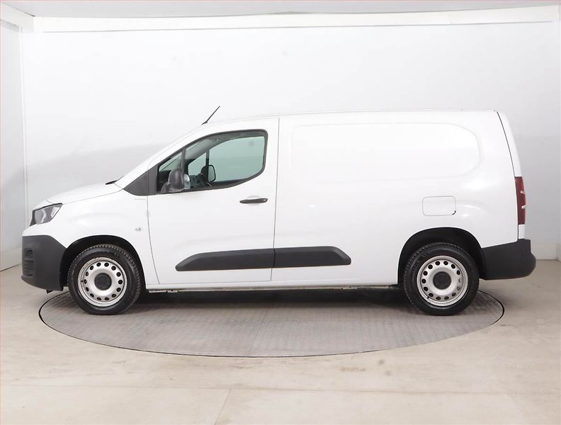 Peugeot Partner (2023) Maxi 1.5 BlueHDi, 3Místa, ČR - fotka 3 z 16