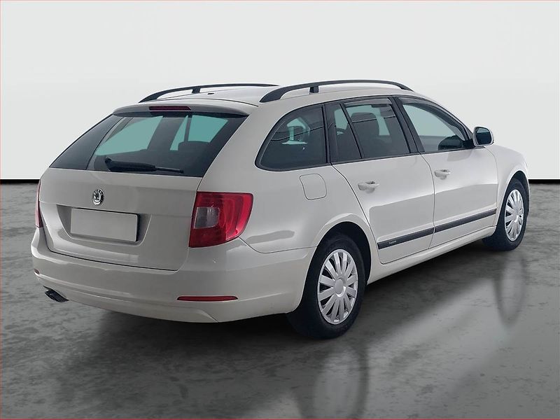 Škoda Superb (2012) Ambition 2.0 TDI, Tempomat - fotka 5 z 15