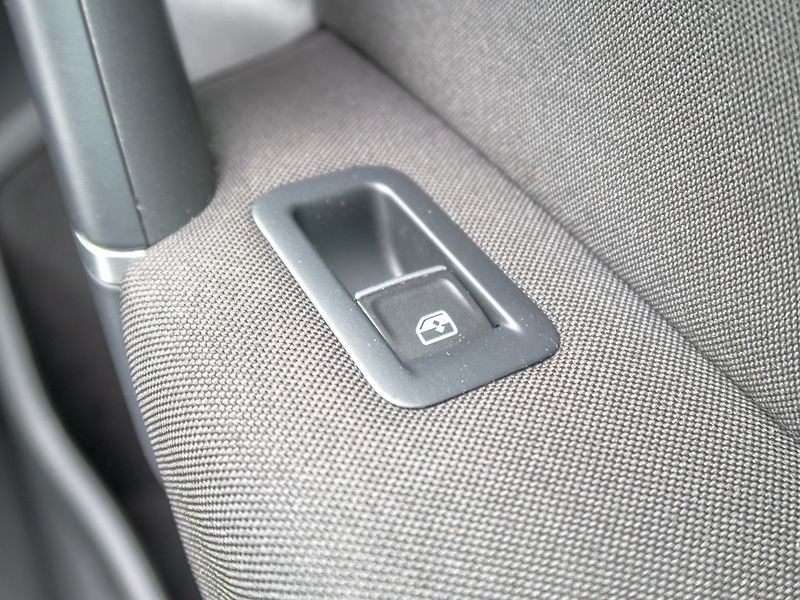 Volkswagen Golf Sportsvan (2017) 1.4TSI 110KW DSG – NAVI - fotka 35 z 50