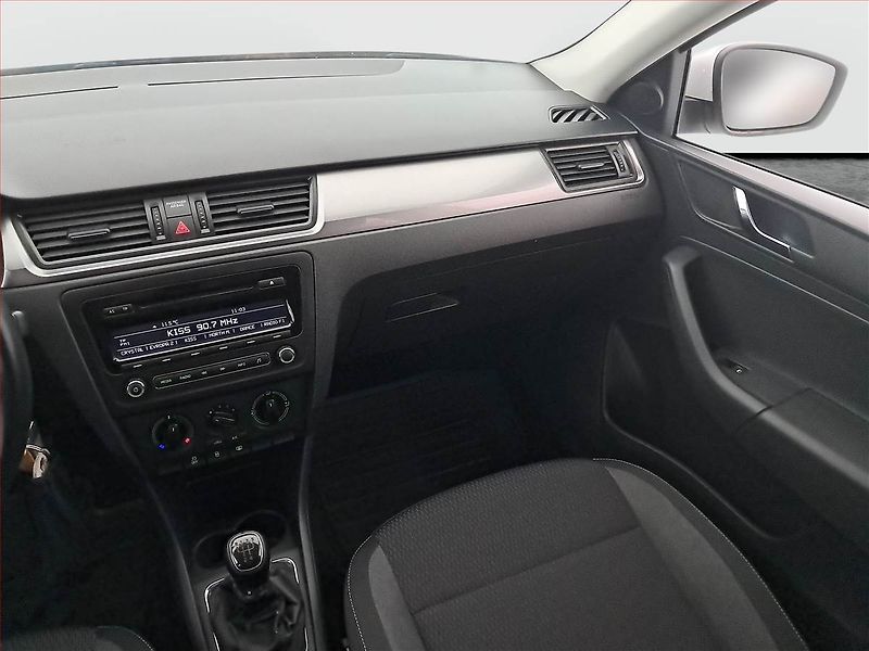 Škoda Rapid (2014) Spaceback 1.2 TSI - fotka 8 z 16