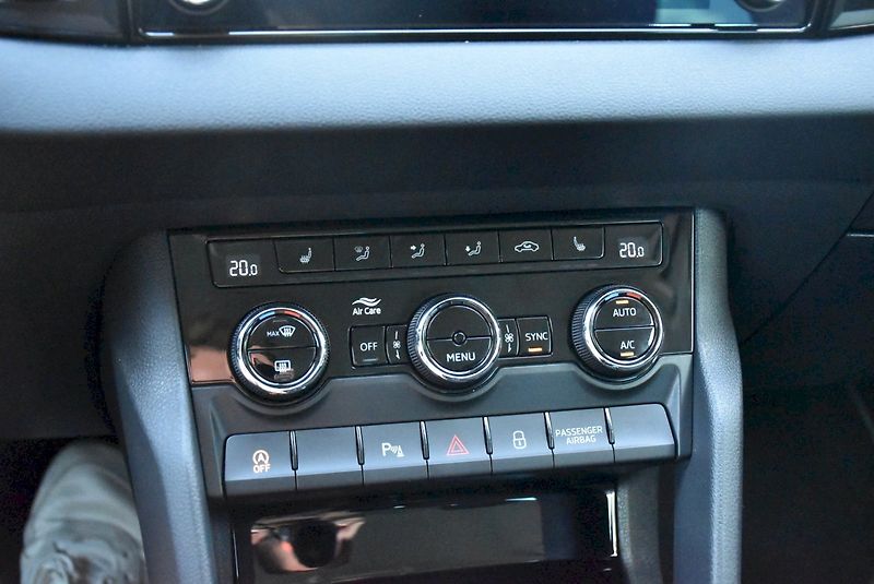 Škoda Karoq (2024) Selection 1.5 TSI 110kW - fotka 22 z 34