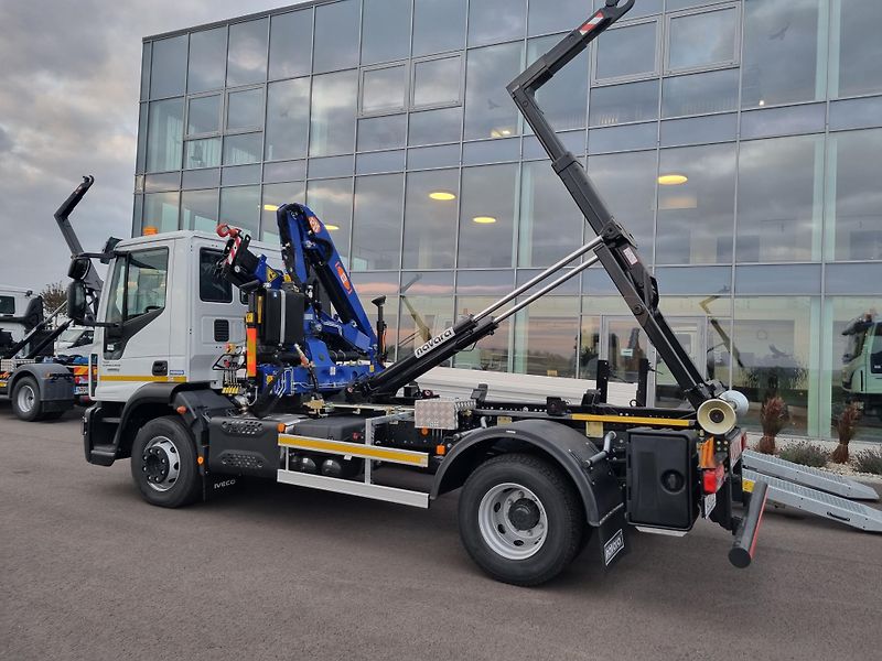 Iveco Eurocargo 120E22 RUKA 8022 + KONTEJNER  - fotka 2 z 4