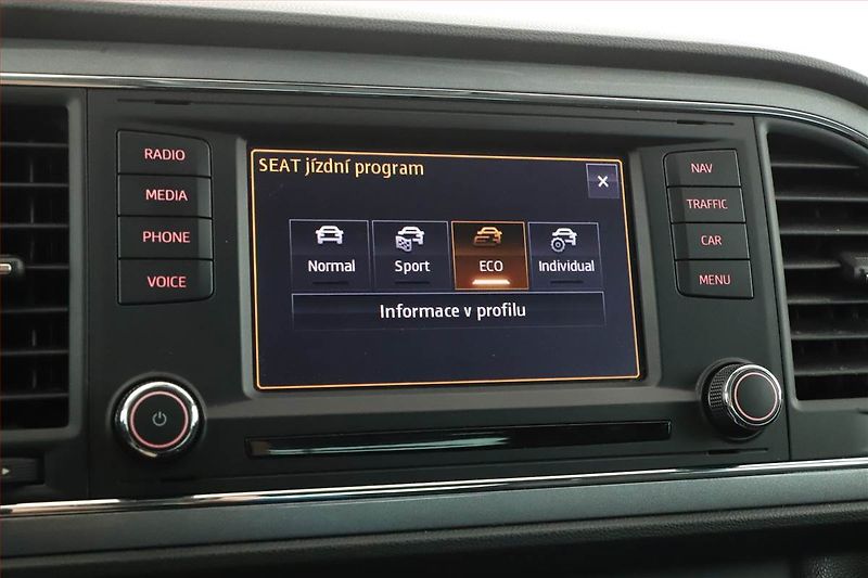 Seat Leon (2012) 1.4 TSI, Navi, Tempomat - fotka 16 z 18