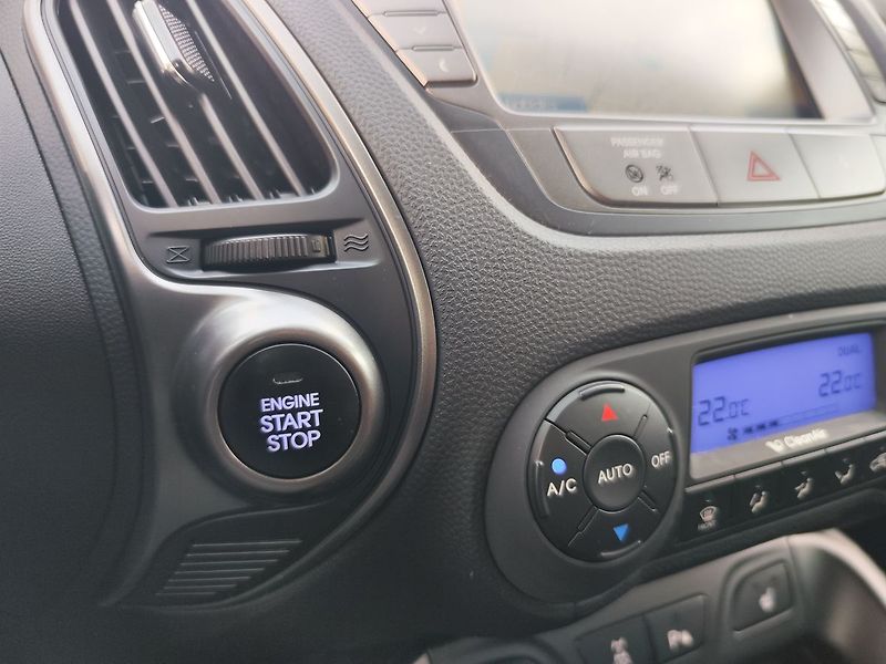 Hyundai ix35 2.0 GDI/122kW Style Navi - fotka 22 z 36