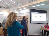 Tzv. AutoMatky vystoupily na veřejné besedě Na kus řeči s vedením města v táborské městské knihovně.