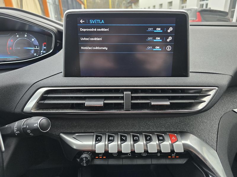 Peugeot 5008 1,5 HDI ALLURE 7-MÍST NAVI DPH - fotka 32 z 46