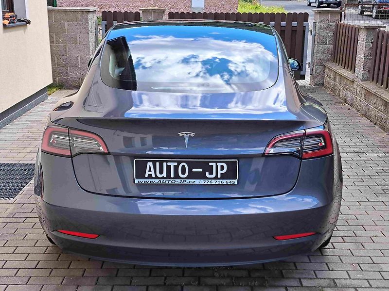 Tesla Model 3 (2023) RWD Standard R. LED ACC SOH92% - fotka 4 z 11