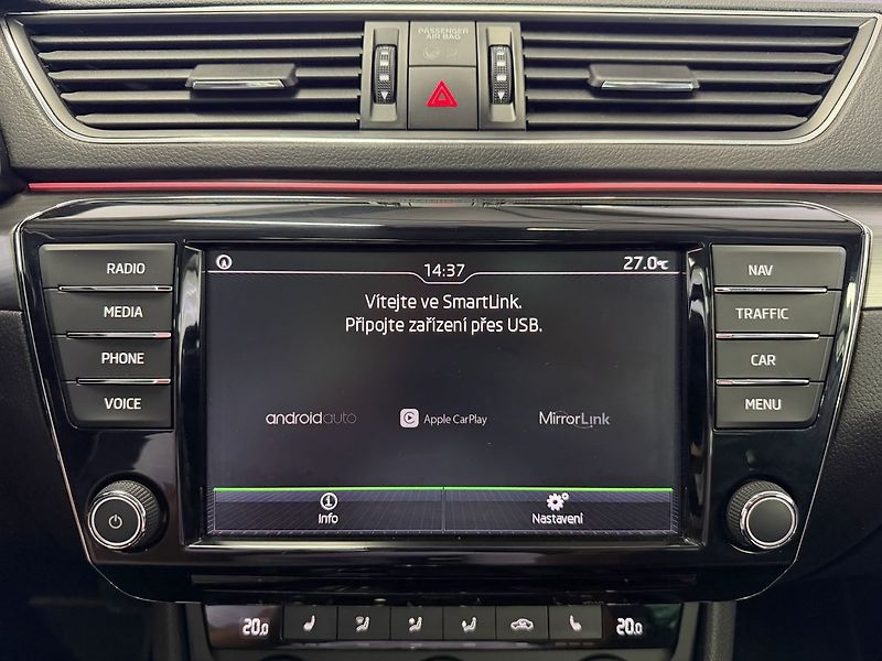 Škoda Superb 2.0TDI DSG 4X4 STYLE, ACC, PAN - fotka 15 z 27