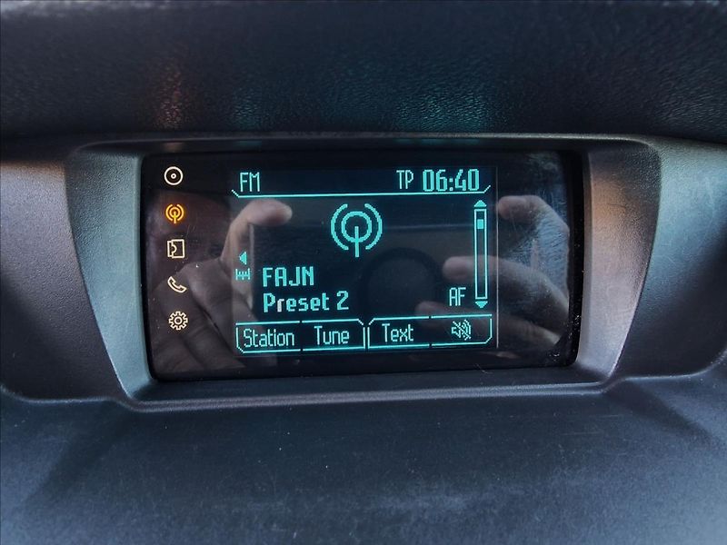 Ford Tourneo Connect 1.5TDCi 88kW L2, Titanium, ČR - fotka 26 z 50