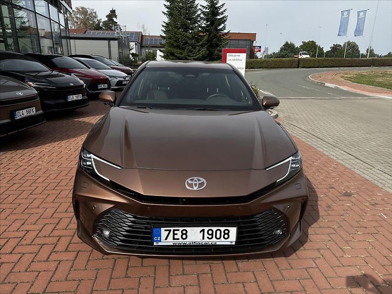 Toyota Camry 2,5 Executive - fotka 3 z 13