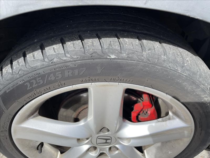 Honda Civic 2,2 CTDi*103kW*+ Al kola 17 l - fotka 34 z 35