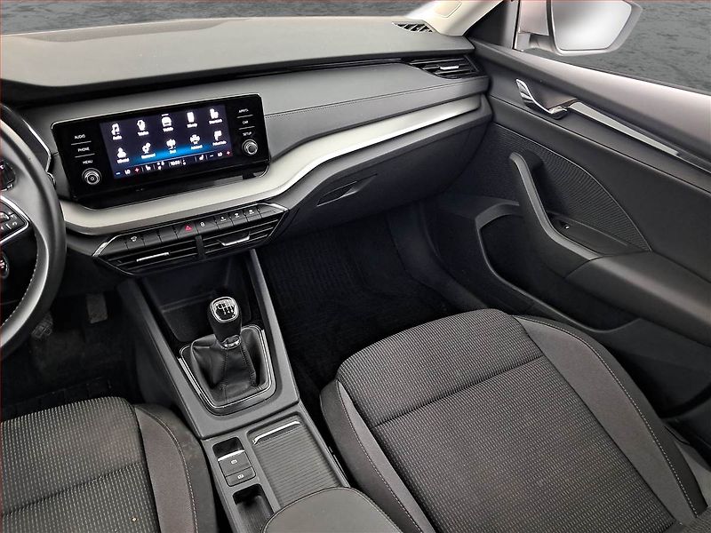 Škoda Octavia (2022) Ambition 2.0 TDI, ČR,1.maj - fotka 8 z 18