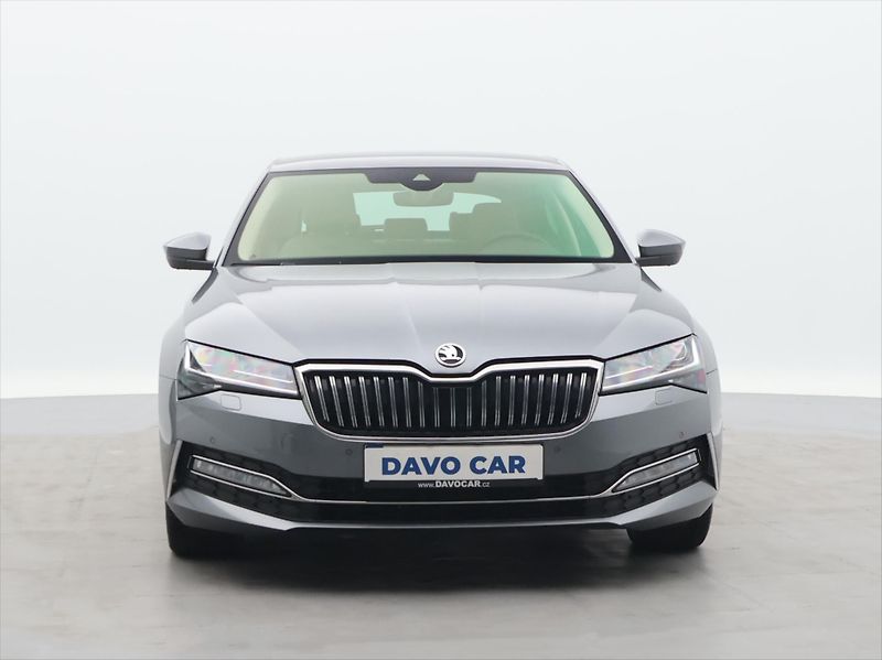 Škoda Superb 2,0 TDI 147kW DSG 4x4 L&K DPH - fotka 2 z 32