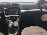 Škoda Octavia (2010) 1.6 TDI, dobrý stav - náhled 8