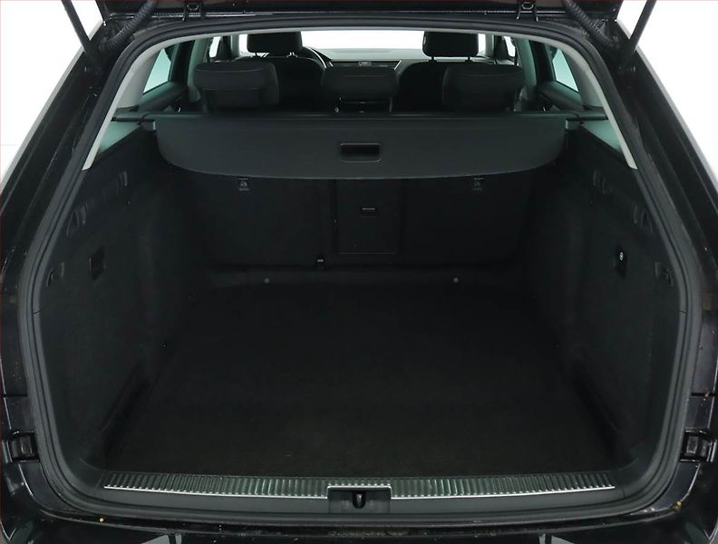 Škoda Superb (2021) 1.5 TSI, Automat, Serv.kniha - fotka 14 z 16