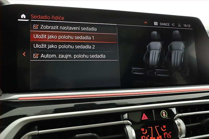 BMW X7 (2022) xDrive40d - fotka 20 z 30