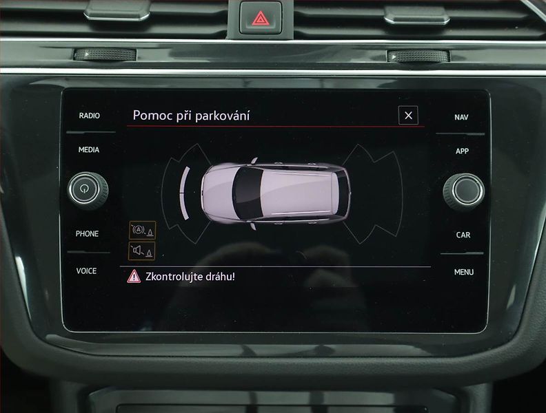Volkswagen Tiguan (2022) R-Line 2.0 TSI - fotka 18 z 19