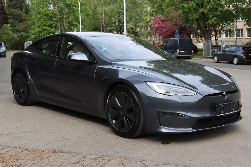 Tesla Model S LONG RANGE AWD 493kW - fotka 7 z 50