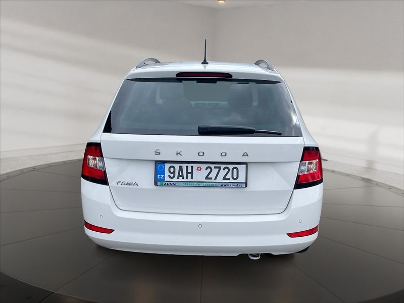 Škoda Fabia 1,0 TSI 70 Ambition - fotka 5 z 11