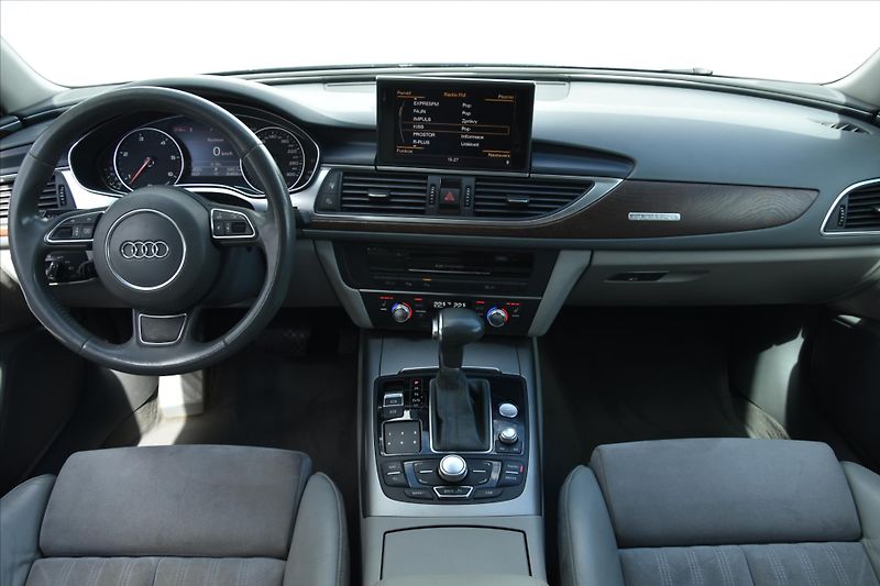 Audi A6 3.0 TDI 180kW QUATTRO ČR - fotka 13 z 30
