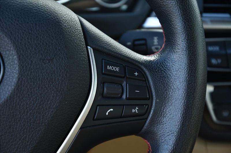 BMW Řada 4 428i 180kW SERVISNÍ KNIHA ČR - fotka 16 z 25