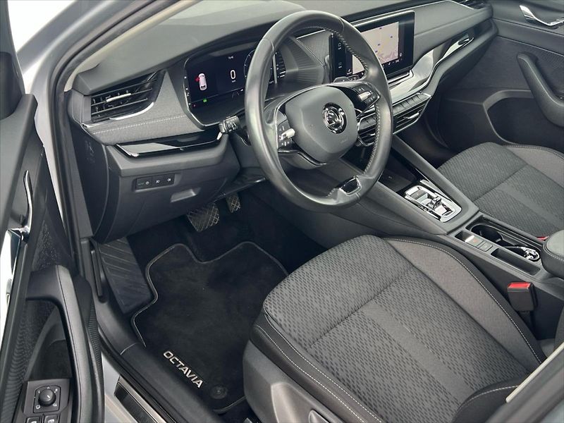 Škoda Octavia 2,0 TDi 85 kW 7DSG STYLE  IV. - fotka 10 z 27