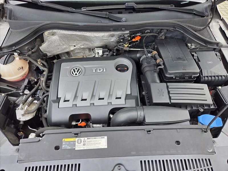 Volkswagen Tiguan 2,0 TDi DSG 4x4 Tažné z. Track - fotka 22 z 24