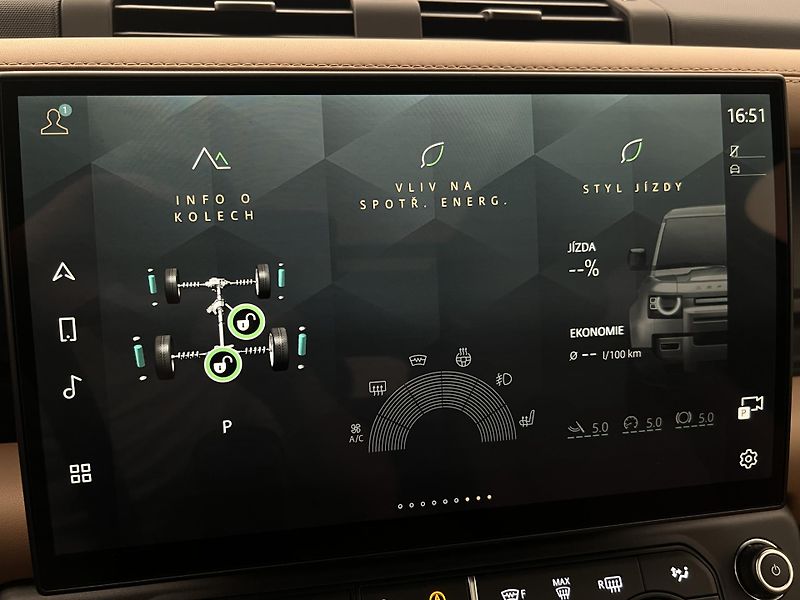 Land Rover Defender (2026) 110 P425 X-DYNAMIC HSE AWD Aut - fotka 29 z 53