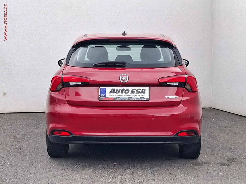 Fiat Tipo (2017) 1.4 T-JET, Lounge, navi - fotka 5 z 20