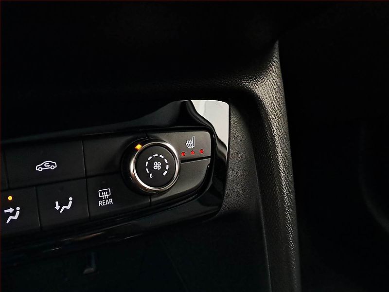 Opel Corsa (2021) 1.2, Serv.kniha, Tempomat - fotka 15 z 18
