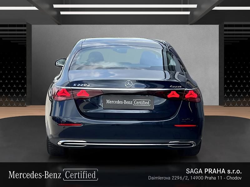 Mercedes-Benz Třídy E E-Třída 220d 4MATIC Avantgarde - fotka 5 z 21