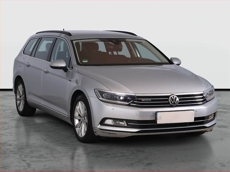 Volkswagen Passat (2015) Comfortline 2.0 BiTDI, 4X4 - fotografie inzerátu