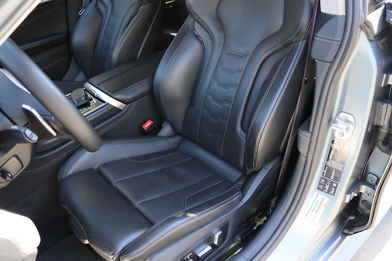 BMW Řada 8 M850i XDRIVE GRAN COUPE G16  - fotka 24 z 50