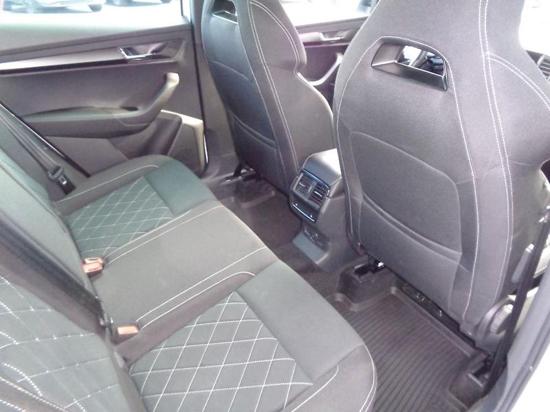 Škoda Karoq 2.0 TDI 110 kW DSG SPORTLINE - fotka 21 z 25