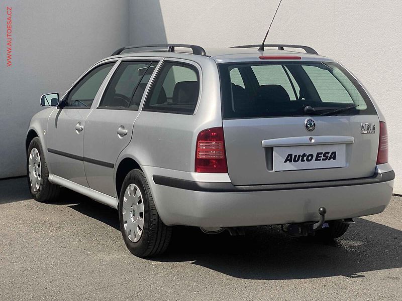 Škoda Octavia (2006) 1.6 16V, Tour, TZ, kola - fotka 6 z 15