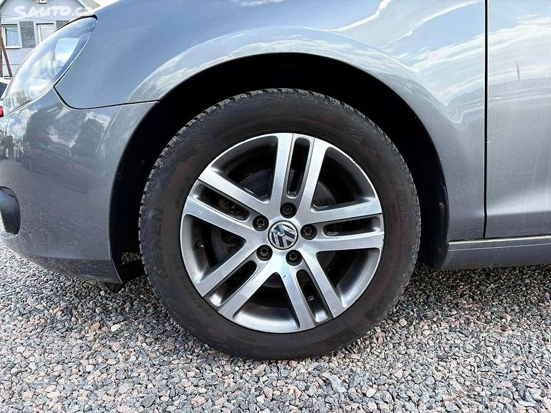 Volkswagen Golf (2009) 1.4 TSI 90 kW DSG,Servis,Stav - fotka 9 z 17