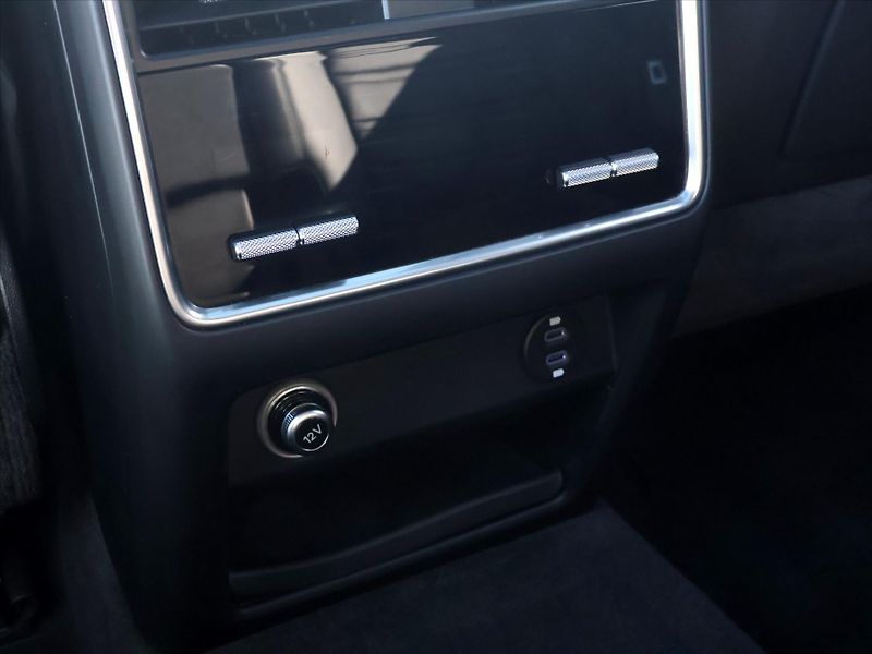 Porsche Cayenne 3,0 EHV 340kW Platinum DPH - fotka 16 z 48
