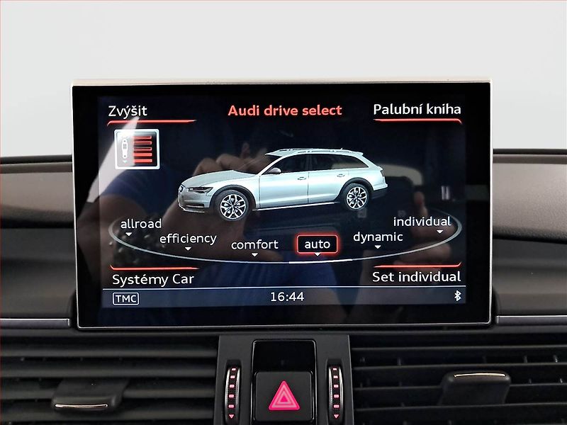 Audi A6 Allroad (2016) 3.0 TDI, 4X4, Automat, Kůže - fotka 28 z 29