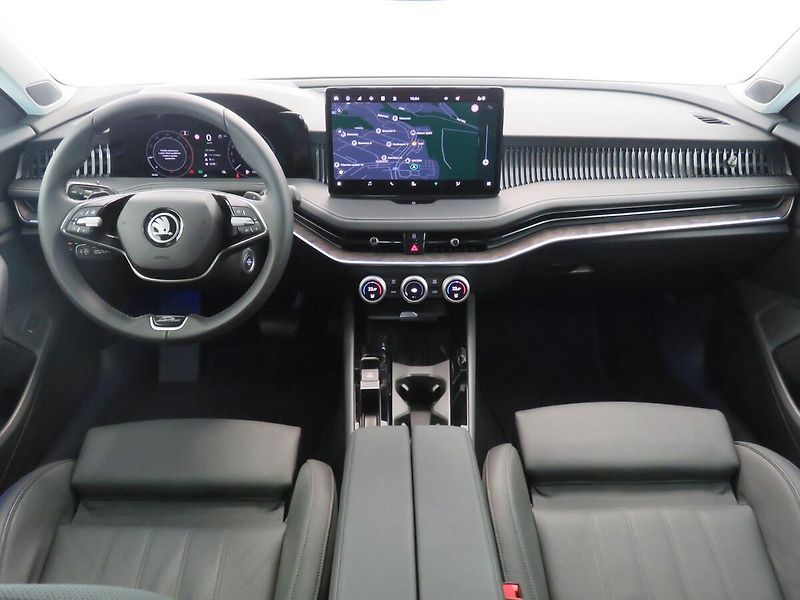 Škoda Superb - fotka 5 z 30