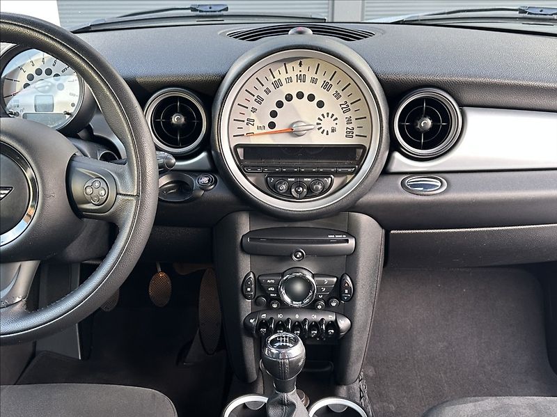 Mini Clubman 1,6 122PS  Chili JCW Recaro - fotka 26 z 50