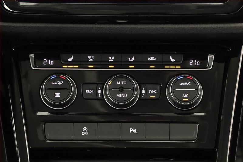 Volkswagen Touran (2018) 1.4 TSI, Automat, Tempomat - fotka 16 z 20