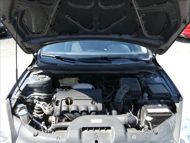 Kia Ceed 1,4 i 80kW klima, 1.majitel - fotka 24 z 32