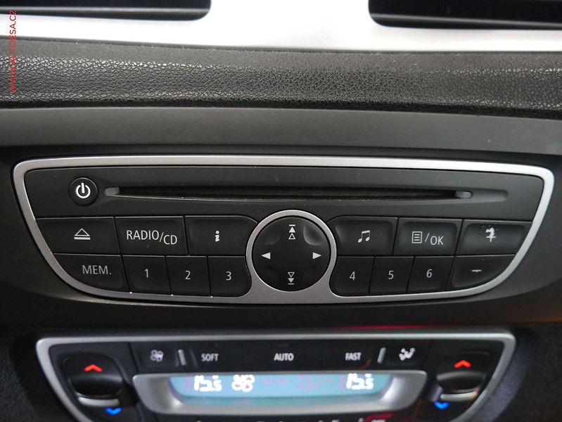 Renault Scénic (2010) 1.4, Tempomat - fotka 15 z 18