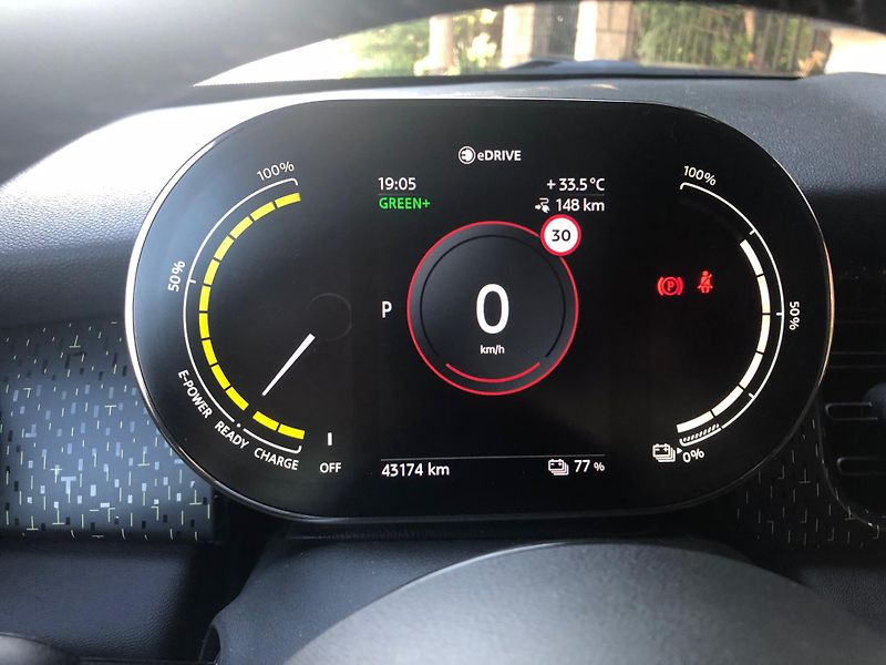 Mini Ostatní (2021) Cooper SE, certifikát baterie - fotka 10 z 27