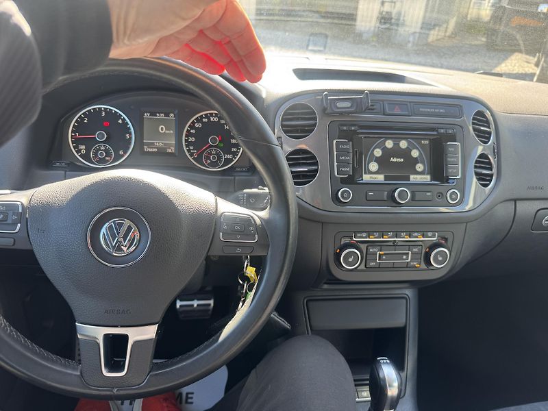 Volkswagen Tiguan 2.0TDi,DSG,rezervace - fotka 22 z 63