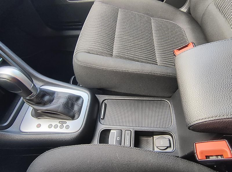 Seat Alhambra (2021) 1.4 TSI DSG 110KW/ NAVI/KAMERA - fotka 42 z 58