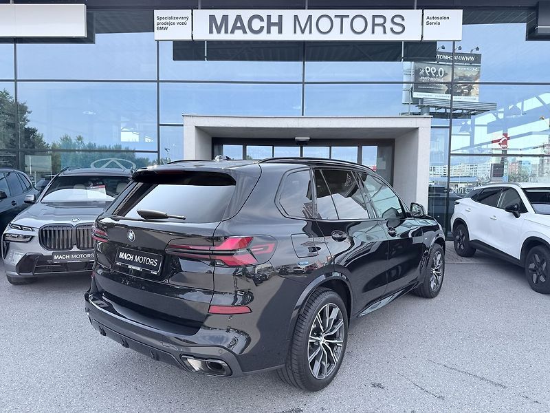 BMW X5 40d xDrive, M-Pro, TZ, NT - fotka 7 z 20