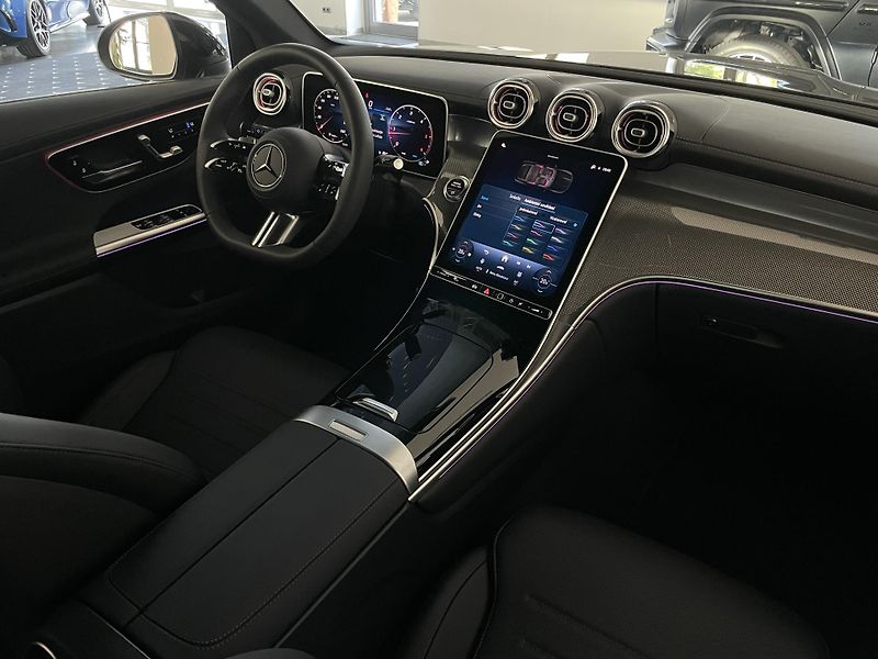 Mercedes-Benz GLC 200d 4Matic - fotka 15 z 33