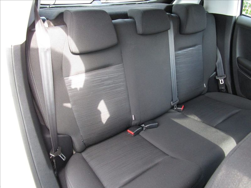 Peugeot 208 1.0i - fotka 24 z 40